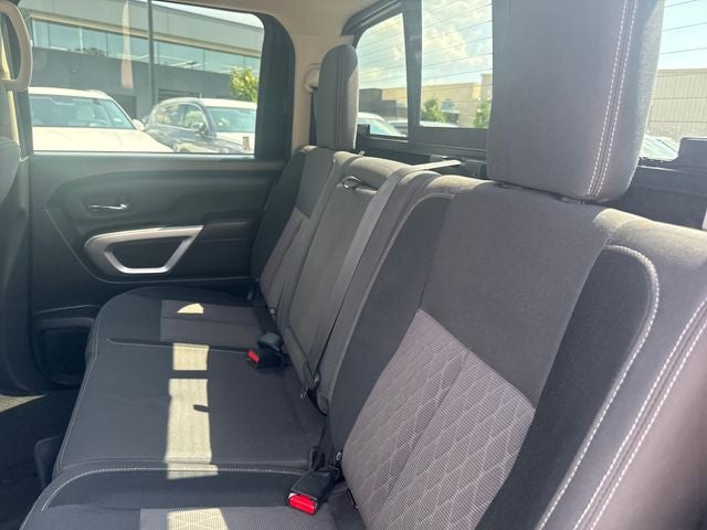 2024 Nissan Titan SV