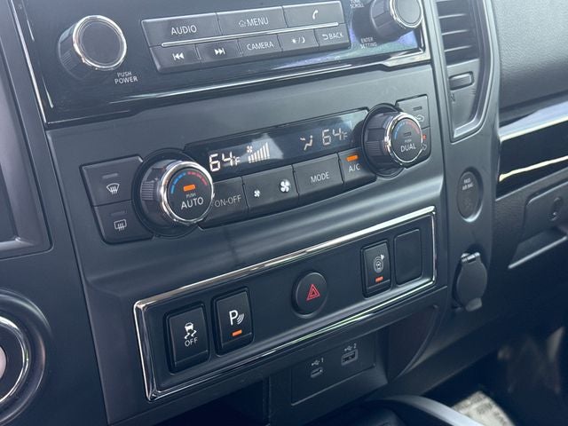 2024 Nissan Titan SV
