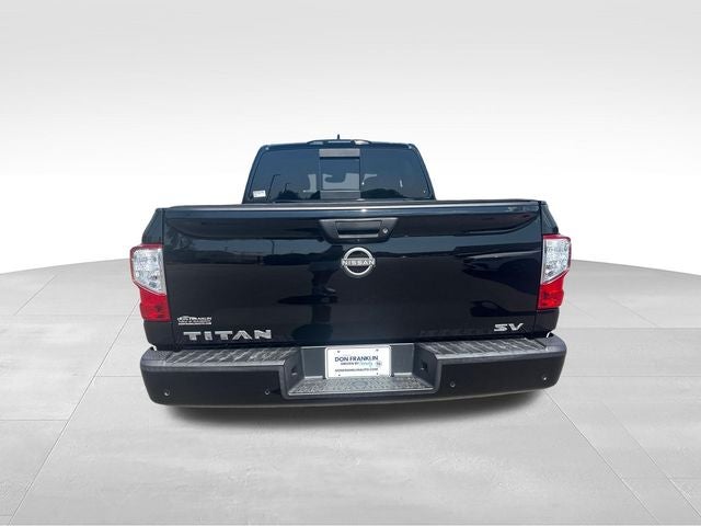 2024 Nissan Titan SV