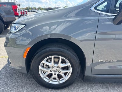 2024 Chrysler Pacifica Touring Handicap Access Van