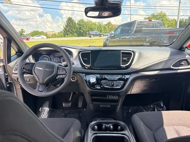 2024 Chrysler Pacifica Touring Handicap Access Van