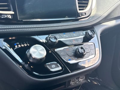 2024 Chrysler Pacifica Touring Handicap Access Van