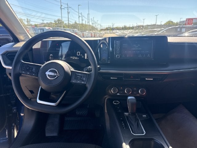 2025 Nissan Kicks S