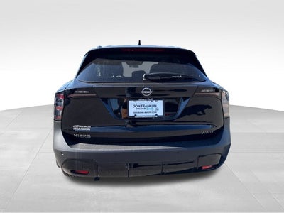 2025 Nissan Kicks SV