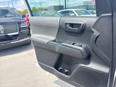 2022 Toyota Tacoma SR V6