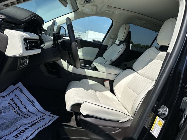 2024 Lincoln Aviator Black Label