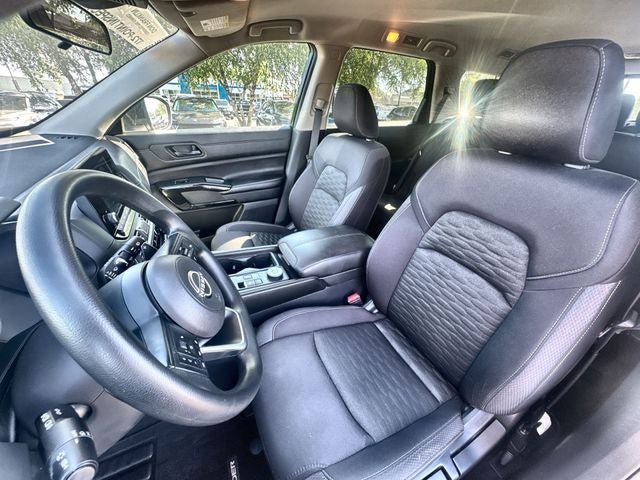 2023 Nissan Pathfinder S