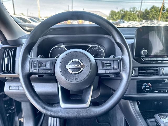 2023 Nissan Pathfinder S