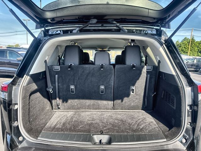 2023 Nissan Pathfinder S