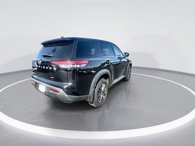 2023 Nissan Pathfinder S