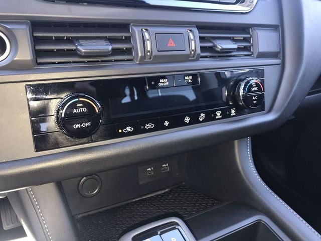 2024 Nissan Pathfinder S