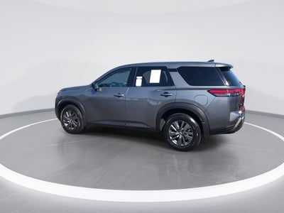 2024 Nissan Pathfinder S
