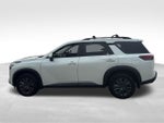 2023 Nissan Pathfinder SV