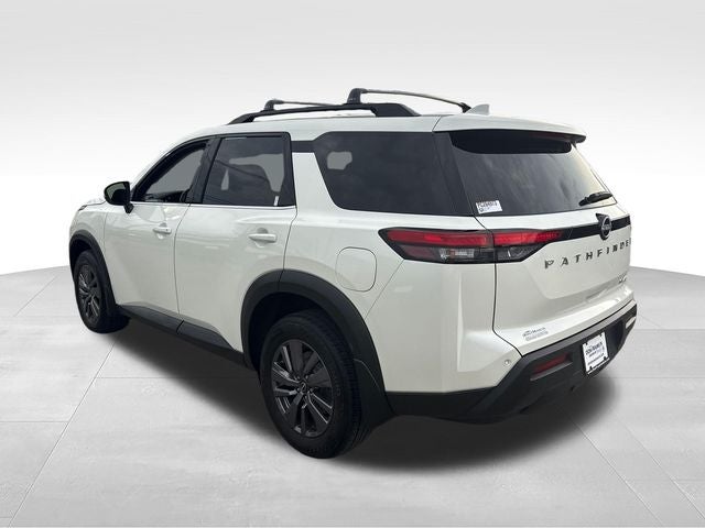 2023 Nissan Pathfinder SV