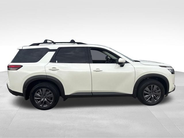 2023 Nissan Pathfinder SV