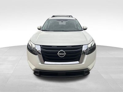 2023 Nissan Pathfinder SV