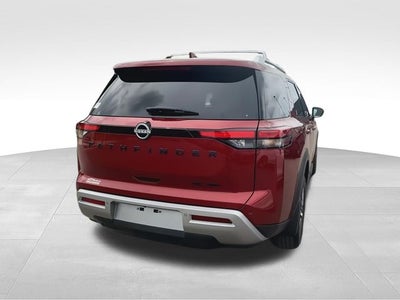2024 Nissan Pathfinder SL