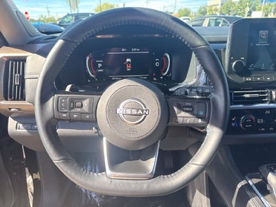 2023 Nissan Pathfinder Platinum