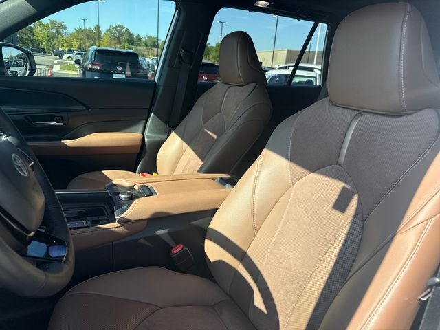 2024 Toyota Grand Highlander Hybrid MAX Platinum