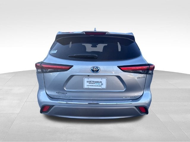 2022 Toyota Highlander Hybrid Platinum