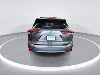 2021 Toyota Highlander Hybrid XLE