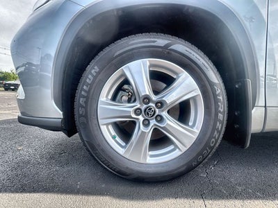 2023 Toyota Highlander Hybrid LE