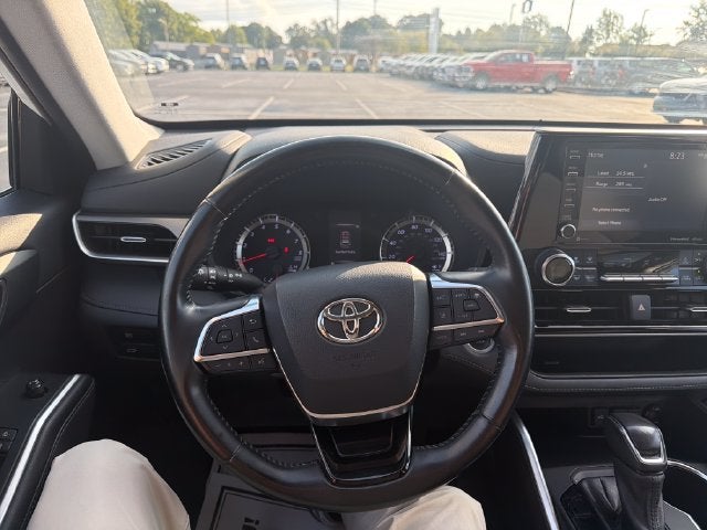 2021 Toyota Highlander LE