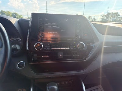 2021 Toyota Highlander LE