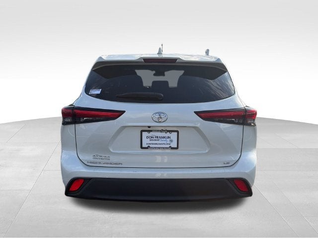 2021 Toyota Highlander LE