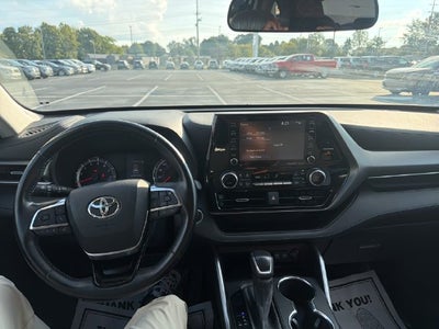 2021 Toyota Highlander LE