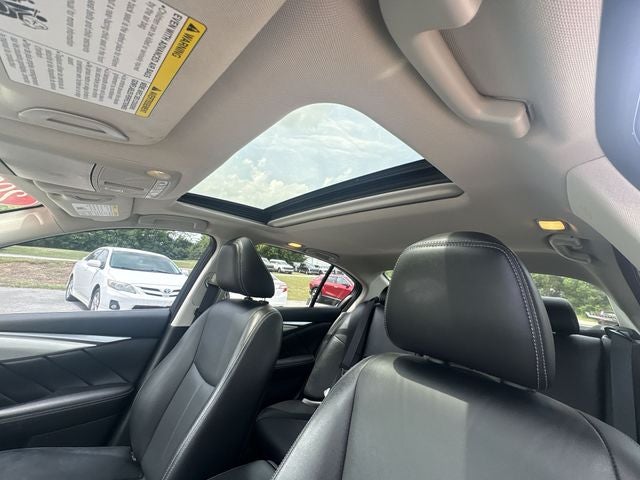 2023 INFINITI Q50 LUXE