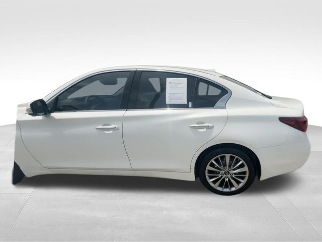 2023 INFINITI Q50 LUXE