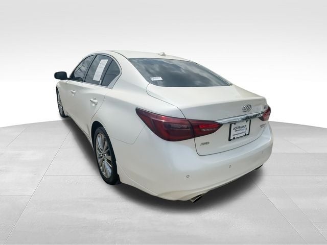 2023 INFINITI Q50 LUXE