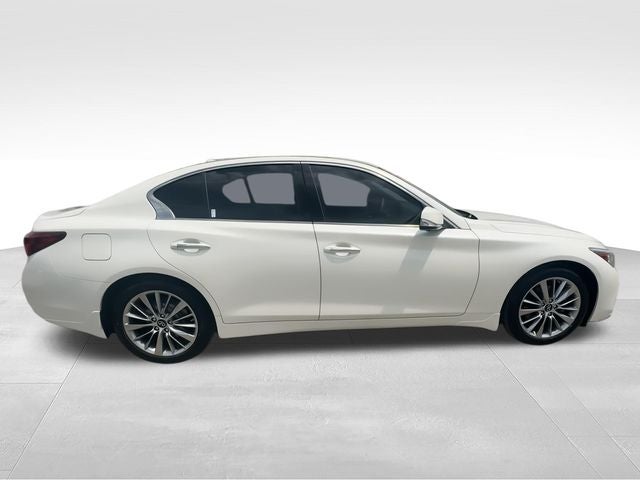 2023 INFINITI Q50 LUXE
