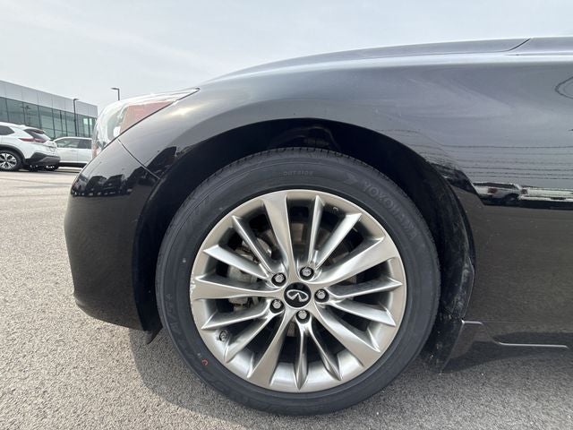 2023 INFINITI Q50 LUXE