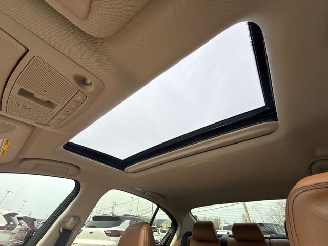 2023 INFINITI Q50 LUXE