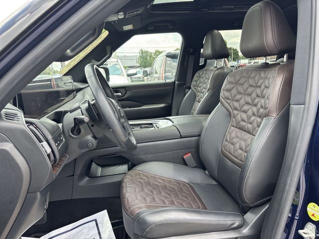 2025 Nissan Armada Platinum