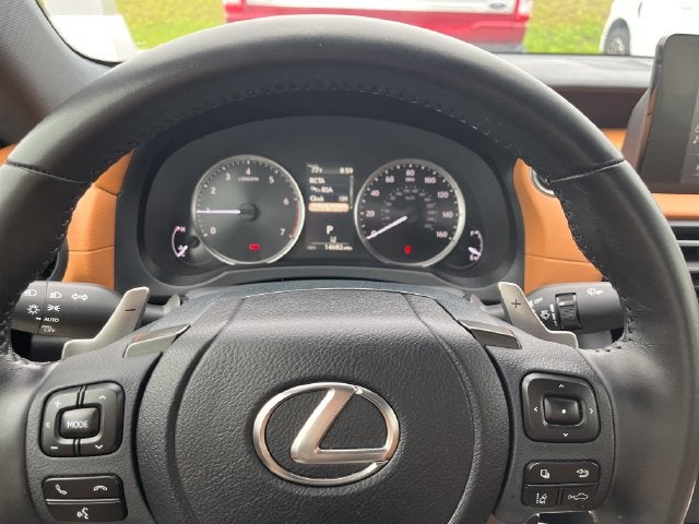2024 Lexus IS 300
