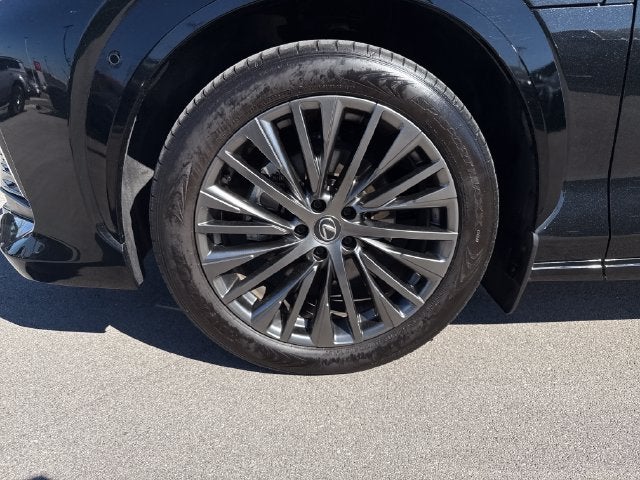 2024 Lexus RZ 300e Luxury