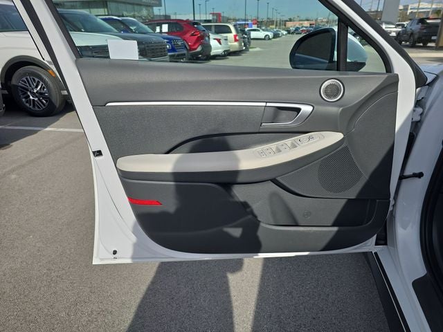 2025 Hyundai Sonata SE