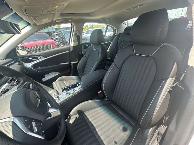 2026 Genesis G70 2.5T Prestige