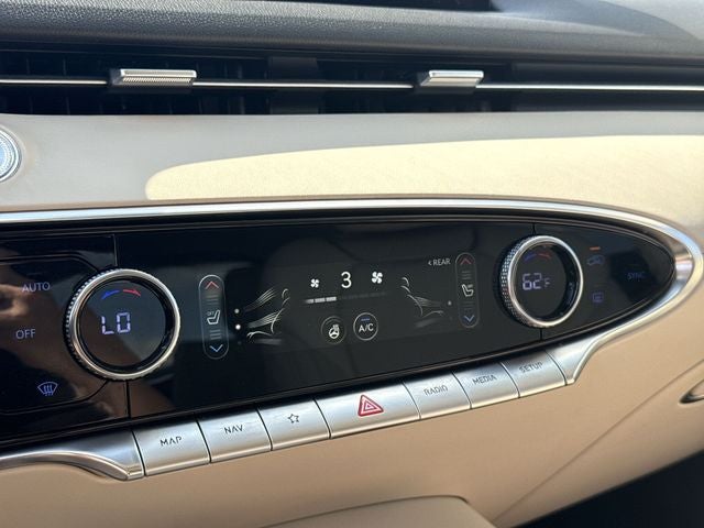 2023 Genesis GV70 2.5T Select