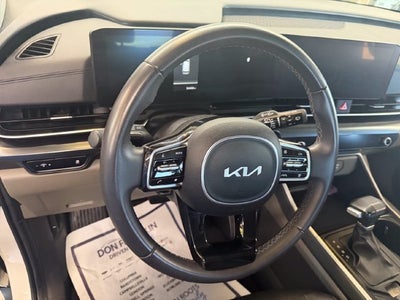2025 Kia Carnival LXS