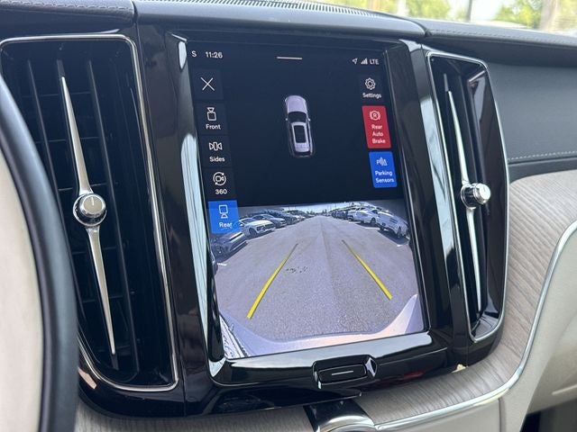 2022 Volvo XC60 B6 Inscription