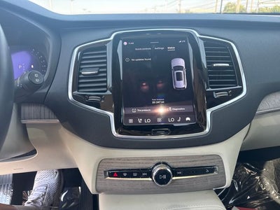 2023 Volvo XC90 B5 Plus