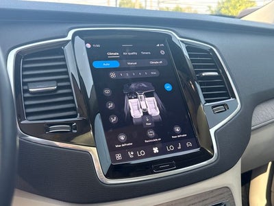 2023 Volvo XC90 B5 Plus