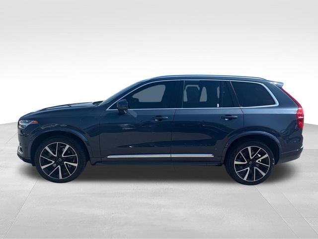 2023 Volvo XC90 B5 Plus