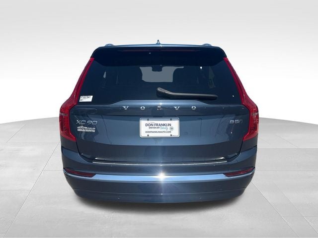 2023 Volvo XC90 B5 Plus