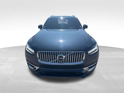 2023 Volvo XC90 B5 Plus