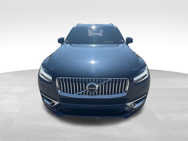2023 Volvo XC90 B5 Plus